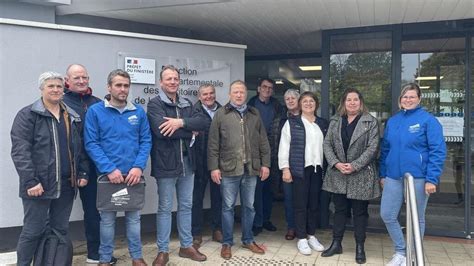 Concurrence Sur Les Terres Agricoles En Bretagne Des Syndicats