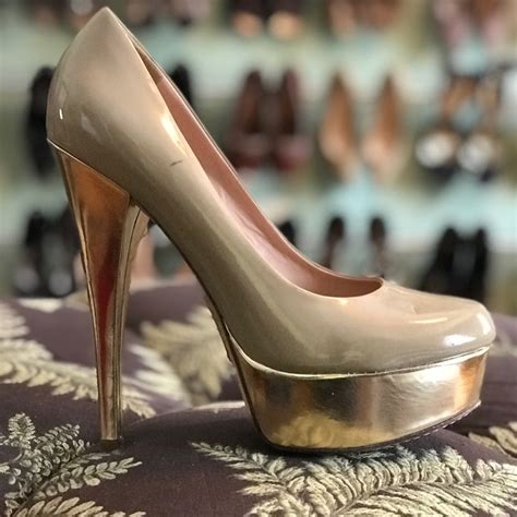 Alejandro Ingelmo Nude Gold Platform Pump Heels Gem