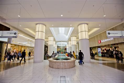 Hundreds of Stores Reopen at Metropolis at Metrotown