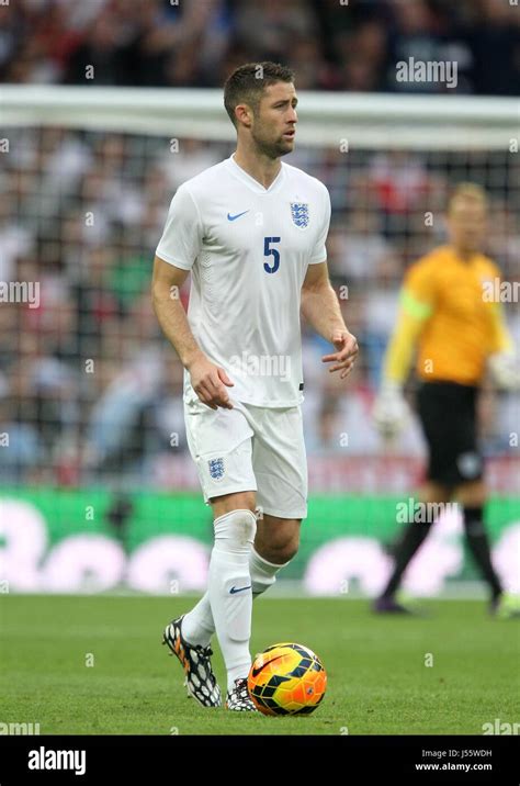 GARY CAHILL ENGLAND CHELSEA FC ENGLAND & CHELSEA FC WEMBLEY STADIUM ...