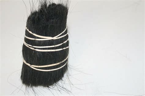 1 Medium Cow tail hair bundle, 1/2 lb....... 01/289............