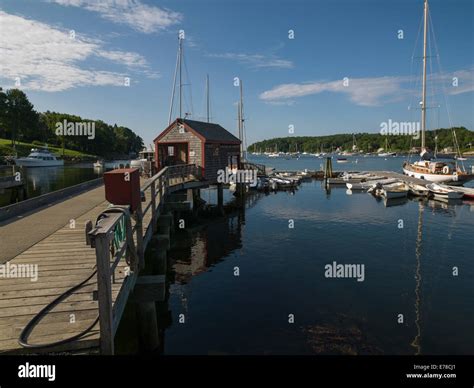 Morning Over A New England Harbor In Rockport Maine Stock Photo Alamy