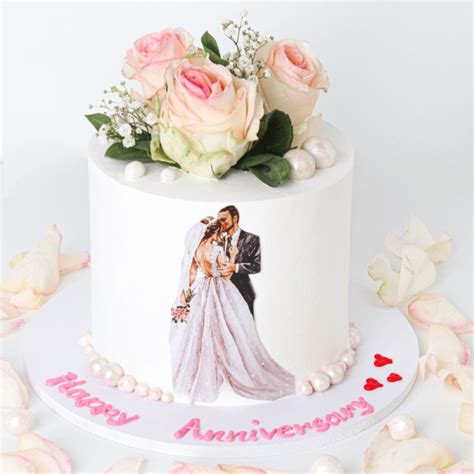 Celebrate Love with a Beautiful Wedding Anniversary Cake