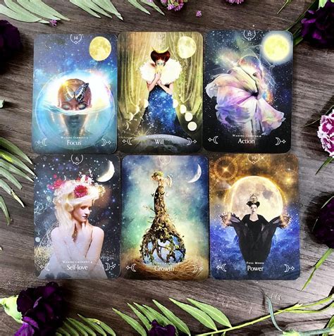 Queen Of The Moon Oracle Tarot Deck Card 44 Cards Set Tarot Etsy