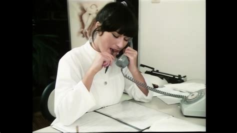 Der Frauenarzt Vom Place Pigalle Jeunes Filles En Chaleur A Sodomiser Last Word In Sex Les