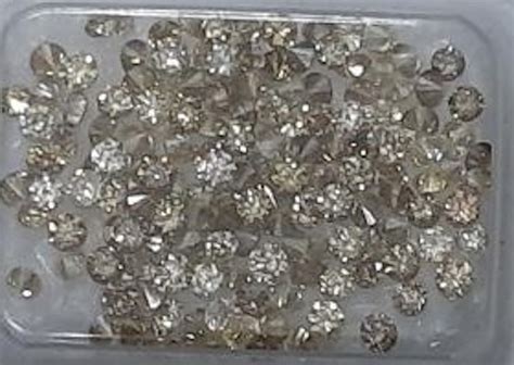 Verdacht der Geldwäsche 148 Diamanten mit 3 3 Karat und Kokain