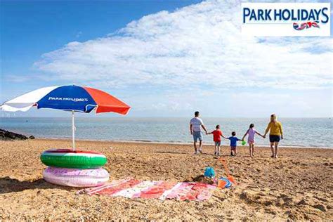 st-osyth-beach-holiday-park-essex-L | Holidays & Short Breaks in the UK