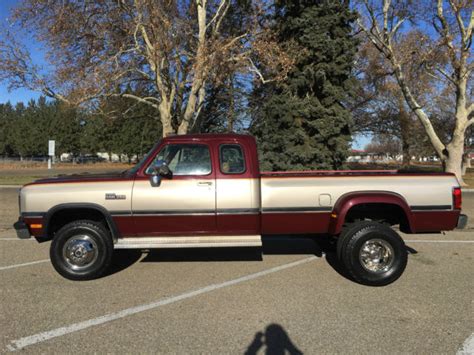 1993 Dodge Ram 350 4x4 59l Cummins Diesel Dually Extended Cab 87k