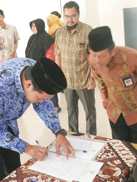 Pengambilan Sumpah Dan Janji Pns Bdi Surabaya Tahun Balai Diklat