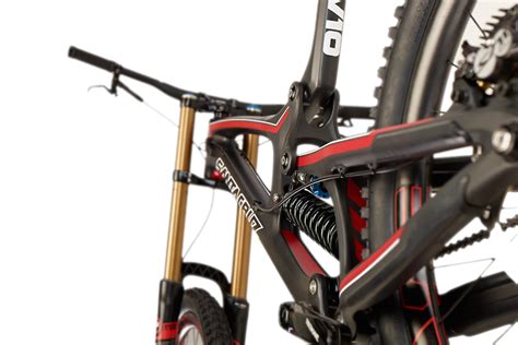 First Look: Santa Cruz V10 Carbon 2013 - Pinkbike