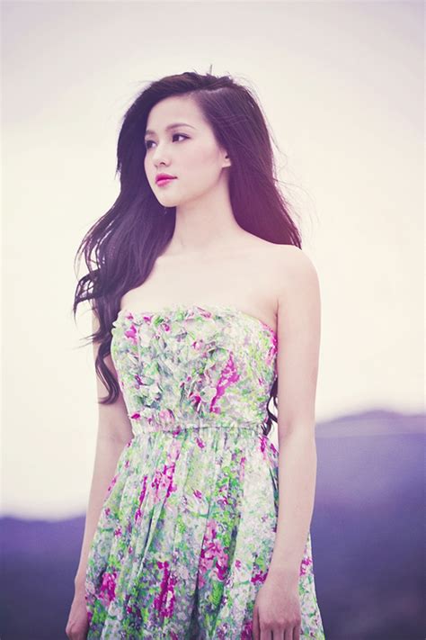 Nh Ng Hot Girl Tu I R N C K V Ng B T Ph N M