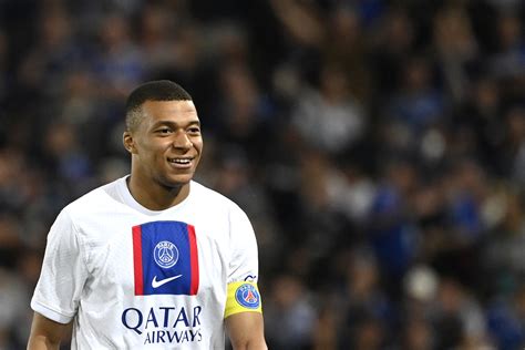 Psg Comment Interpréter Le Retour De Kylian Mbappé Dans Le Groupe