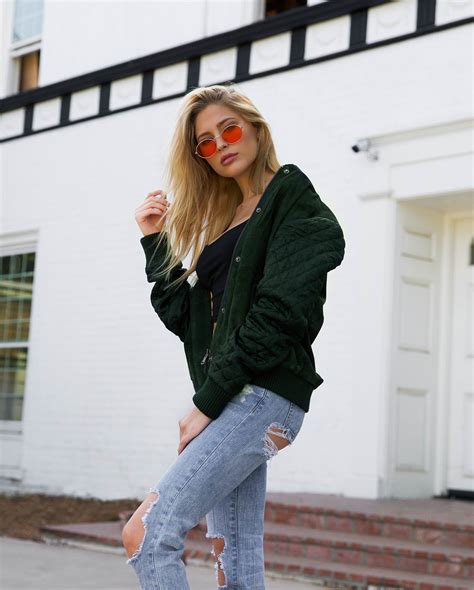 Blonde Isabella For Escort To A Party In Dubai