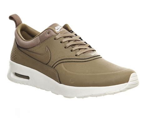 Nike Air Max Thea in Beige (desert) | Lyst