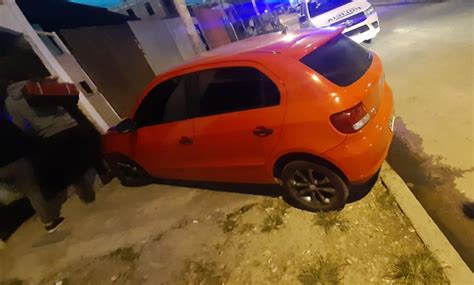 Falsos policías le roban el auto a una mujer en Pilar hay un detenido