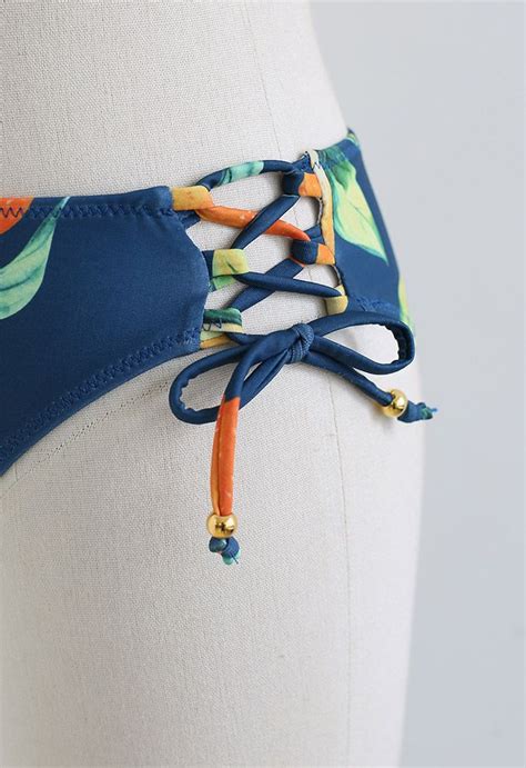 Vorne gekreuztes Bikini Set zum Schnüren in Gelb Retro Indie and Unique Fashion