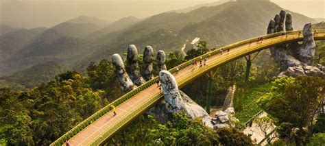 Découvrez Le Pont Dor Aux Mains Géantes De Bana Hills Au Vietnam En