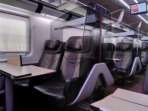 Italians travel with style. This is the service from Turin to Milan