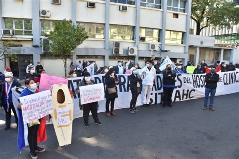 Funcionarios De Cl Nicas Marchar N Exigiendo Equipos De Protecci N