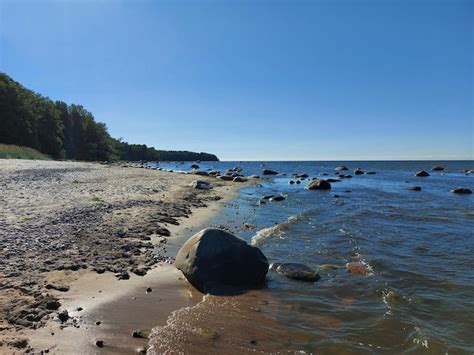 Premium Photo | The baltic sea beach in estonia