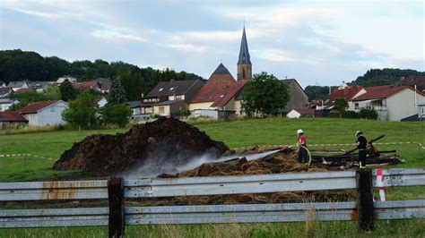 Brand Auf Gresaubacher Bauernhof Feuerwehr Der Stadt Lebach