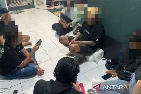 Selebgram Asal Bandung Ditangkap Polisi Gegara Mempromosikan Judi Online