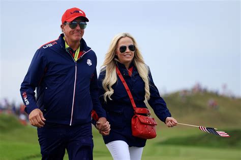 Phil Mickelson´s Wife: Who is Phil Mickelson’s wife? Everything to know ...