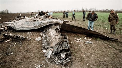 F-117 crash site in the morning after shot down : r/f117a