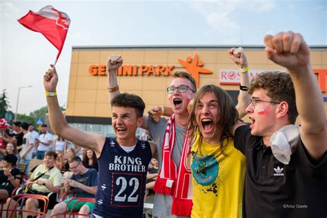 Tarnów Gigantyczne emocje w Strefie Kibica Euro 2020 Fani do końca