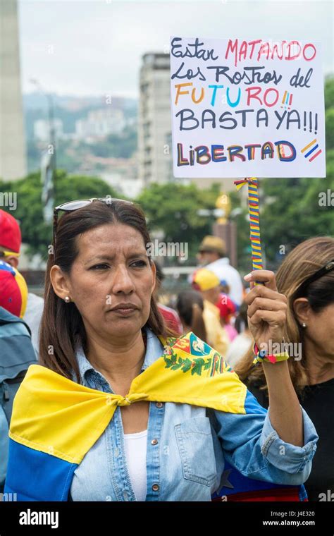 Mujer Dice Basta Fotograf As E Im Genes De Alta Resoluci N Alamy