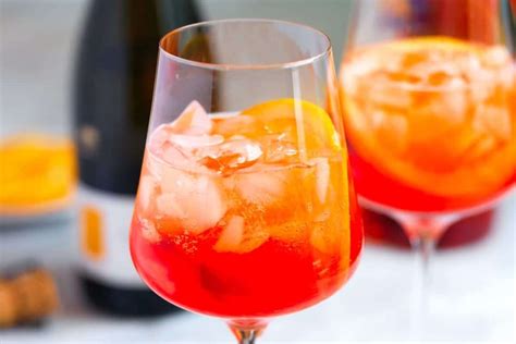 How To Make The Best Aperol Spritz Food Buzz Daily