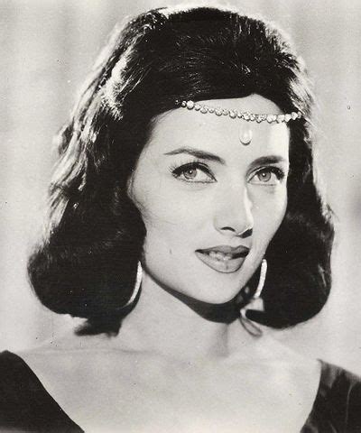 Hot Sexy Stephane Audran Bikini Pics