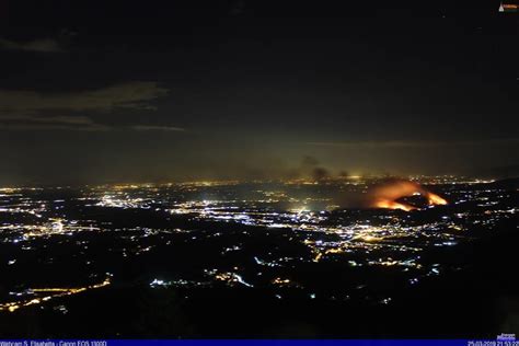 Vasto Incendio Boschivo Ai Piedi Di Belmonte In Pericolo Il Santuario