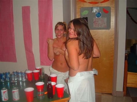 Partygirls Flash Their Tits And Pussy On A Boat Nsfw SexiezPicz Web Porn