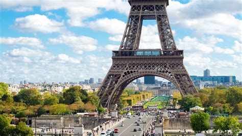 Primer piso de la Torre Eiffel París Reserva de entradas y tours