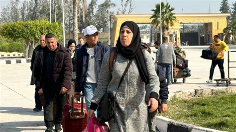 War On Gaza Palestinians In Egypt Struggle To Survive After Fleeing