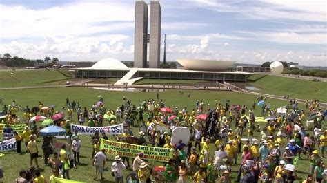 Manifestantes Se Re Nem Em Apoio Opera O Lava Jato Bom Dia Df G