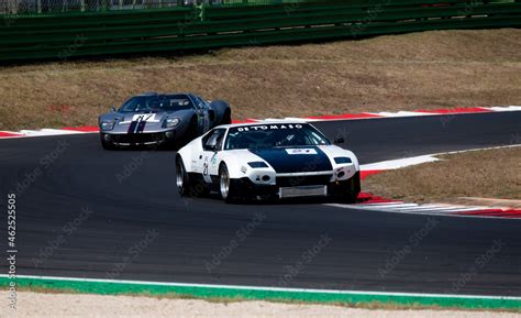 Historic Race De Tomaso Pantera And Ford Gt40 Cars Challenging On