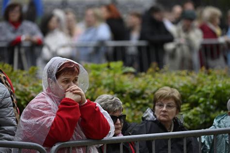 Pope In Hungary Meets With Ukrainian Refugees Russian Envoy Honolulu