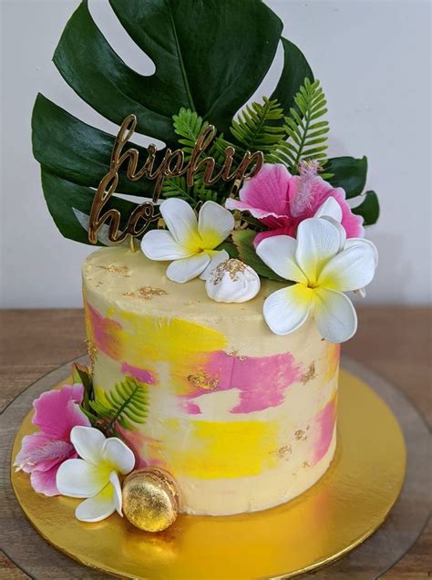 Tropical Birthday Cake With Hawaiian Flair