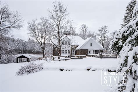 Hudson Valley Winter Wonderland From Cozy Cabins To Fiery Drag