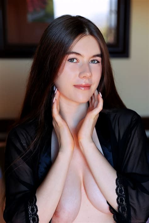 Amateur Girl Eternal Presenting Marichka Glory