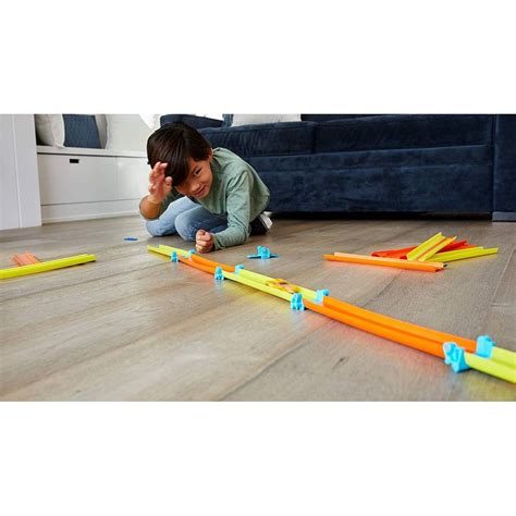 Mattel Hot Wheels track builder set pro stavitele Fold Up Track Pack Maxíkovy hračky