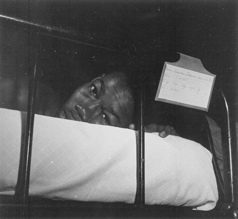 Матрос Чарли Дунстон в военно-морском госпитале в Филадельфии — военное ...