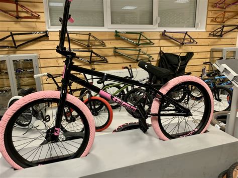 Tall Order 2022 FLAIR PARK CUSTOM Black Pink TBB BIKE