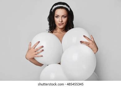 6 Hundred Nude Woman Balloons Royalty Free Images Stock Photos Pictures Shutterstock