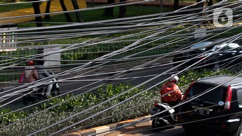 Terkena Kabel Melintang Pengemudi Ojol Di Palmerah Jakbar Tewas News