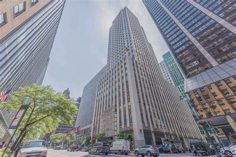 Entire 27th Floor Commercial Space For Rent At 220 East 42nd Street Vts