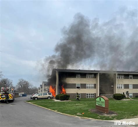 Indianapolis Firefighters Rescue 20 From Apartment Fire Fire