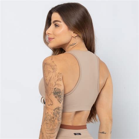 Top Fitness Carina Nude